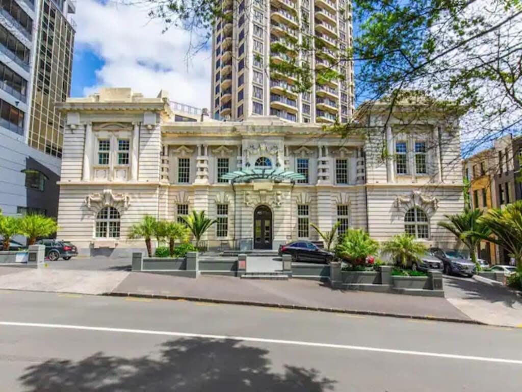 Bright One Bedroom Beauty With Balcony And Unbeatable Views Auckland Exterior photo